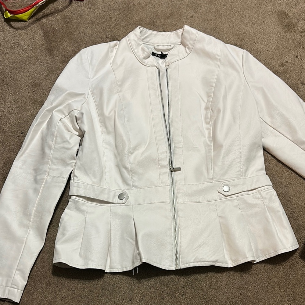 Baccini Women's Cream Leather Jacket